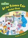 Sesame Street At the Science Fair Sticker Book - Sesame Street, Ernie Kwiat