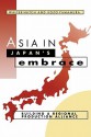 Asia in Japan's Embrace: Building a Regional Production Alliance - Walter Hatch, Kozo Yamamura