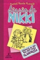 Diario De Nikki: Crónicas de una vida muy poco glamorosa - Rachel Renée Russell