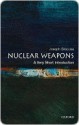 Nuclear Weapons: A Very Short Introduction (Very Short Introductions) - Joseph M. Siracusa