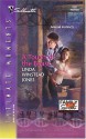 A Touch of the Beast: Family Secrets: The Next Generation - Linda Winstead Jones