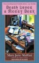 Death Loves a Messy Desk (A Charlotte Adams Mystery #3) - Mary Jane Maffini