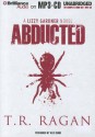 Abducted (The Lizzy Gardner Series, #1) - T.R. Ragan, Kate Rudd