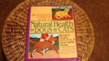 Dr. Pitcairn's Complete Guide to Natural Health for Dogs and Cats - Richard H. Pitcairn, Susan Hubble Pitcairn