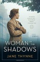 Woman in the Shadows: A Novel (Clara Vine) - Jane Thynne