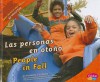 Las Personas En Otono/ People In Fall (Pebble Plus Bilingual) (Spanish Edition) - Martha E.H. Rustad, Martin Luis Guzman Ferrer