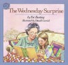 The Wednesday Surprise - Eve Bunting, Donald Carrick