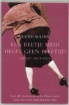 Een beetje meid heeft geen leeftijd - Judith Holder, Rita Embez