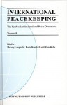 International Peacekeeping: The Yearbook of International Peace Operations: Volume 9 - Harvey Langholtz, Boris Kondoch, Alan Wells