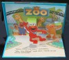 Sesame Street Pop-up Book - Elmo Goes to the Zoo - Lee Howard