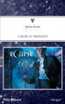 Mills & Boon : A Rose At Midnight (Eclipse) - Sylvie Kurtz