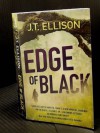 Edge of Black (Dr. Samantha Owens #2) - J.T. Ellison