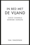 In bed met de vijand - Hal Vaughan, Hanneke Bos, Liesbeth Hensbroek