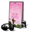 Hot on Her Heels [With Headphones] - Susan Mallery, Natalie Ross