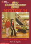 Stacey and the Mystery at the Mall - Ann M. Martin