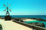 Photo Gallery: Travelling to Lanzarote (Travel books # 8): (Photo Books,Photo Album,Photo Big Book,Photo Display,Photo Journal,Photo Magazines,Photo Story,Photo ... Traveler,Travel Books,Travel Photos,Tra - John Parker