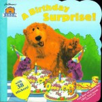 A Birthday Surprise! (Bear in the Big Blue House (Paperback Simon & Schuster)) - Ellen Weiss