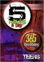 5 Minutes a Day 365 Devotions-Teens - n/a n/a