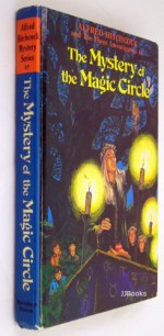 The Mystery of the Magic Circle - M.V. Carey, Jack Hearne