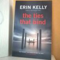 The Ties That Bind - Erin Kelly