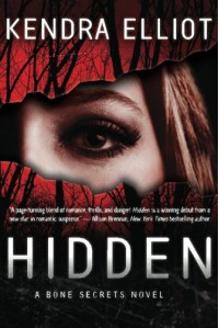 Hidden - Kendra Elliot