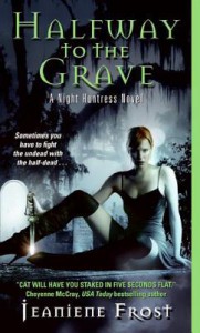Halfway to the Grave [with Bonus Material]  - Jeaniene Frost