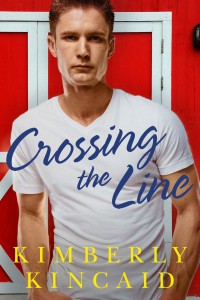 Crossing the Line (The Cross Creek Series) - Kimberly Kincaid
