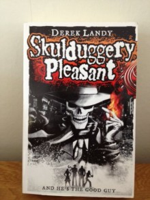 Skulduggery Pleasant - Derek Landy