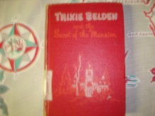 Trixie Belden and the Secret of the Mansion #2337 - Julie Campbell