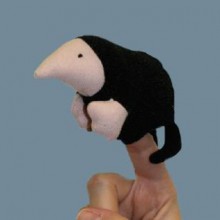 NOT A BOOK - Mole Sisters Finger Puppets (The Mole Sisters) - NOT A BOOK