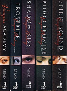 Vampire Academy Series: Volumes 1 Thru 6: Vampire Academy / Frostbite / Shadow Kiss / Blood Promise / Spirit Bound / Last Sacrifice - Richelle Mead