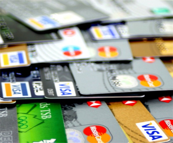 What to Choose – Credit or Debit?