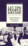 Social Movements Past and Present Series: Let the People Decide: Neighborhood Organizing in America, Updated Edition (Twayne's Social Movements Past & Present) - Robert Fisher