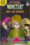 Battling Bigfoot (Extreme Monsters) - Louise Simonson