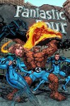 Fantastic Four, Volume 1: Family of Heroes (Marvel Adventures) - Akira Yoshida