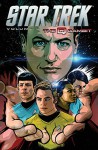 Star Trek Volume 9: The Q Gambit - Mike Johnson, Tony Shasteen