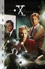 X-Files Classics: Season One Vol. 1 - Chris Carter, Roy Thomas, John van Fleet, Claude St. Aubin, Val Mayerik, Sean Scoffield, Paul Shipper